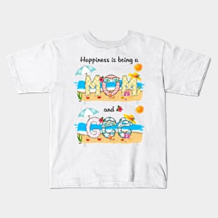 Happiness Is Being A Mom And Gee Summer Beach Happy Mother's Day Kids T-Shirt